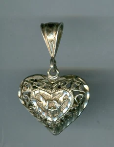 Attractive Sterling Silver Heart Shaped Pendant  - Picture 1 of 2