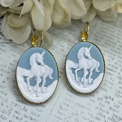 Pendientes camafeo cumpleaños oro afortunado mágico mitología unicornio azul camafeo Foto 1 de 4