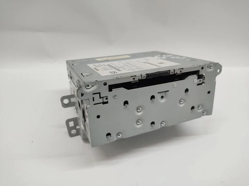 283304GN5F Sistema Audio/Radio Cd para INFINITI Q30 2.2d Premium 2016 1128493 - Imagen 1 de 4