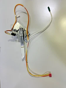 GE ELECTRIC RANGE DOOR LATCH & WIRING  JB645DKBWW  (WB14T10093 - Picture 1 of 9