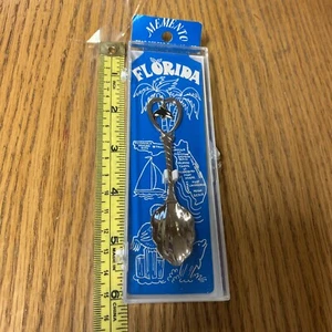 Memento Florida Whale Spoon heart cut out Collector's Decoration Souvenir - Picture 1 of 7