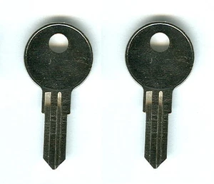 (2) JR Products Replacement Keys Pre-Cut Code J236 - Picture 1 of 2