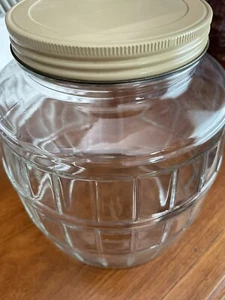 Vintage  8” Pickle Jar with Barrel Design And A Metal Screw Off Top - Picture 1 of 5