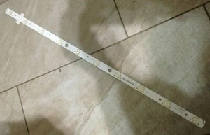 Vizio M70-C3 LED BACKLIGHT STRIP E700DLB0016-002 - Bild 1 von 2