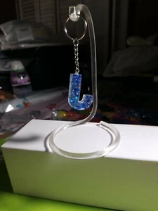 Schlüsselanhänger Buchstabe J Blaubeere Glitzer leuchten im Dunkeln - Bild 1 von 3