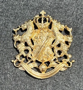 Broche prendedor vintage Joan Rivers escudo de armas leones tono dorado firmado - Imagen 1 de 3