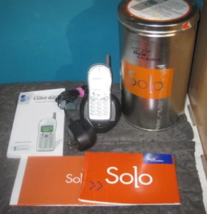 Vintage Audiovox Solo 8200 Silver Cell in Orig. Tin. Incl. Phone/Charger/Manual - Bild 1 von 8
