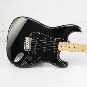 Guitarra eléctrica Fender Squire Stratocaster MIJ 1985 negra con estuche #54999 - Imagen 1 de 24