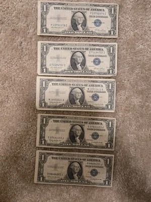1935F & 1935H US Blue Seal $1 Bills - No Motto - Lot of 5 ERROR NOTES MISCUT - Image 1 of 2