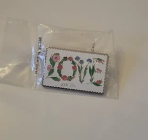 SEALED NEW USPS 1982 Winco International US Stamp Metal Pin LOVE USA 20c Enamel - Picture 1 of 2