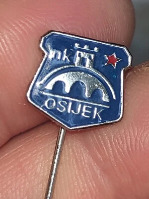 🔴FOOTBALL - Soccer Club NK OSIJEK, Osijek, Croatia - pin from 1970s🔴 - Image 1 of 2