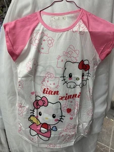 Hello Kitty Girl Night Gown - Picture 1 of 2