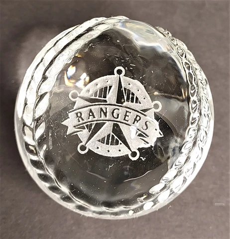 Texas Rangers Glass Baseball Souvenir Baseball Decoration / Paperweight MLB Cover