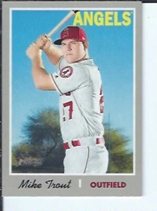 Mike Trout 2019 Topps Heritage SP - Picture 1 of 1