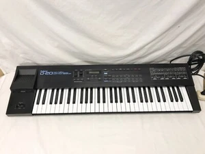 Roland D-20 61-Key Linear LA Synthesizer Black keyboard Music Instruments TESTED - Picture 1 of 18