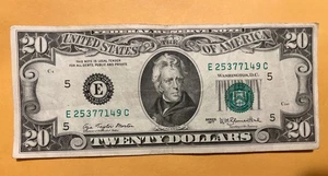 1977 Series $20 US Banknote E5 District, S# E 25377149 C - Picture 1 of 2