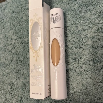 Base líquida a polvo Kat Von D True Portrait 30 ml. /1,0 fl oz Foto 1 de 2