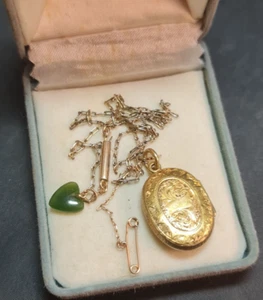 Antique9ct. Rose Gold Victorian Embossed Engraved Locket w Chain 9gram C.1900 - Picture 1 of 20