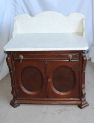 Cómoda antigua victoriana con tapa de mármol de nogal - soporte de lavado Foto 1 de 4