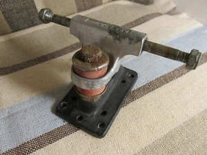 (1) ACS 500 Vintage Skateboard Truck 5" Axle-Very Nice! Old School Alva 1970's - Picture 1 of 7