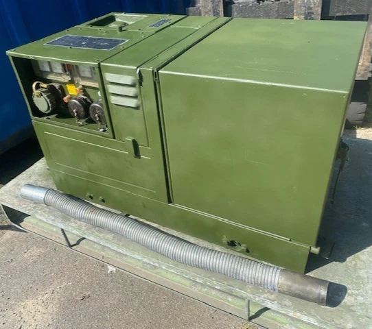 Bundeswehr Stromaggregat 2,2 KW 230 220 Volt Hatz Diesel Kirsch Notstromaggregat - Bild 1 von 4