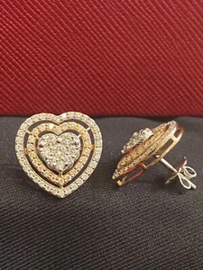 1.38 TCW Round Brilliant Cut Natural Diamonds Heart Stud Earrings In 14K Gold - Picture 1 of 12