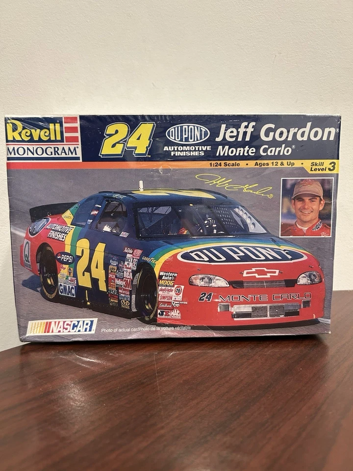 Kit Revell #24 Monte Carlo Dupont Jeff Gordon escala 1:24 #85-2476 SELLADO DE FÁBRICA Foto 1 de 2