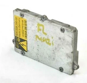 Lastre HID Maserati Quattroporte 05-08 genuino OEM 05-08  Foto 1 de 4