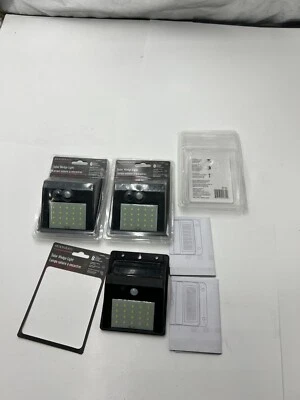 Qty 3 Moonrays Plastic SMD LED Solar Motion Sensor Wedge Light 25889 Black - Image 1 of 4