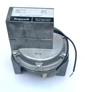 Honeywell V88A1691 Gas Valve 1-1/2", 1Psi, 24V - Picture 1 of 8