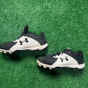 Under Armour 8.5 Men's Baseball Cleats Black White Low Top Great Condition - Picture 1 of 9