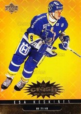 1997-98 Swedish Collectors Choice Crash the Game Gold #25 Esa Keskinen