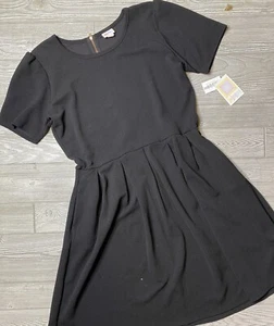 NWT LuLaRoe 2XL Amelia Noir Collection Solid Black Rose Gold Zipper with pockets - Picture 1 of 1