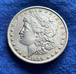 HERMOSA MONEDA DE DÓLAR DE PLATA MORGAN 1889 PHILADELPHIA EXCELENTES DETALLES NÍTIDOS - Imagen 1 de 6
