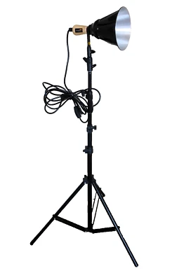 Impact Porcelain Socket, 6" Alum Reflector, Umbrella Mount and 8' Light Stand - Image 1 of 4