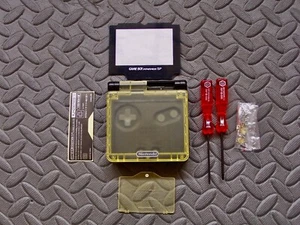 GBA SP Replacement Housing Shell Clear Gold and Black Middle - Picture 1 of 2