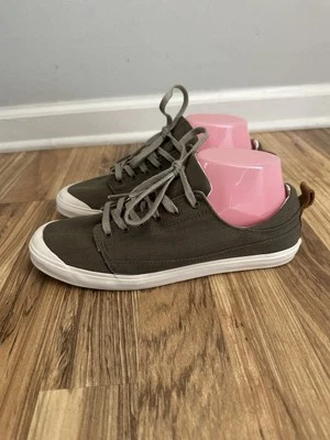 Reef Women's 8165 Girls Walled Low Canvas Sneaker Shoes Army green size 8  - Image 1 of 4