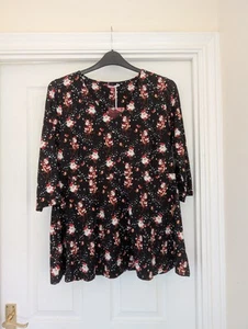 BNWT Joe Browns Ladies Black Multicoloured Santa And Reindeer Tunic Top Size 16 - Picture 1 of 8