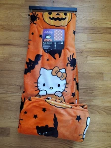 Hello Kitty Halloween Plush Oversized Throw Blanket 60"x90"🎃🦇Bats & Cats NEW - Picture 1 of 8
