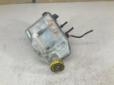 Cilindro maestro de freno Dodge Grand Caravan 12-18 Foto 1 de 4