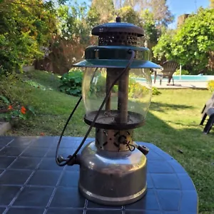 Old antique COLEMAN Kerosene Lamp - Picture 1 of 11