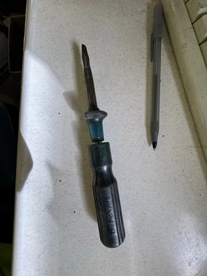 Vintage Quick Wedge Screwdriver 2354 Flat Head  - Image 1 of 4