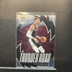 2023-24 Panini Mosaic - Thunder Road Victor Wembanyama #8 (RC) - Picture 1 of 2