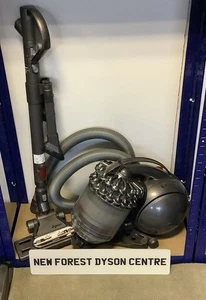 Dyson Cinetic DC54 Animal Cylinder Vacuum Cleaner - Picture 1 of 1