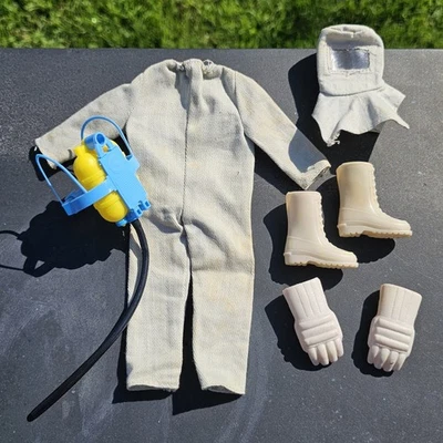 Vintage raro vestito tuta pompiere Big Jim Mattel 1973 stivali guanti 8870  - Immagine 1 di 4