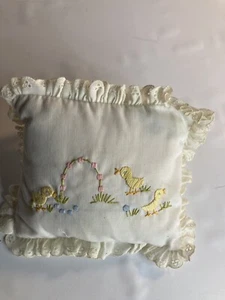 Bantam vintage mini musical pillow it’s a small world - Picture 1 of 5