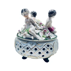Vintage 3D Cherubs Victorian Style Reticulated Porcelain Jewelry Covered Box - Picture 1 of 15