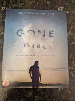 Gone Girl (Blu-ray, 2014) Collectors Edition + Amazing Amy Book + Affleck / Pike - Image 1 of 4