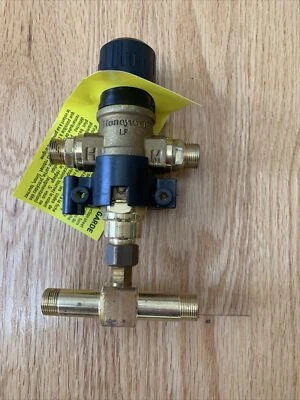 Válvula mezcladora termostática de fregadero universal serie LF/U Honeywell UMV500 Foto 1 de 3
