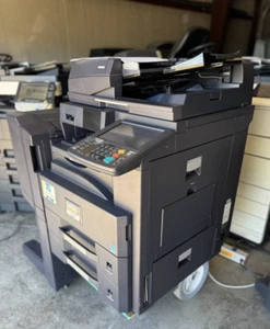 Copystar CS 3010i Monochrome Laser MFP Copier Printer Scanner - Afbeelding 1 van 13